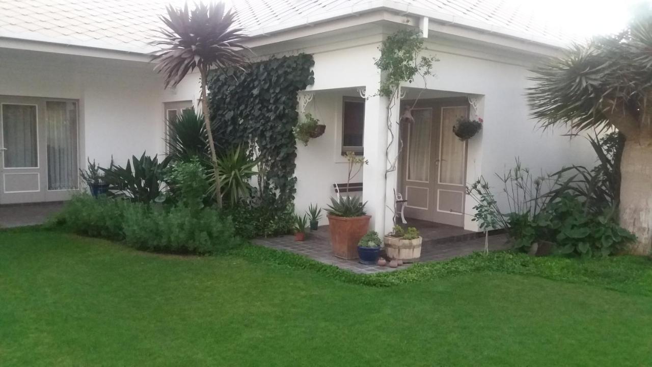 Haus Schaaf B&B Walvis Bay Ngoại thất bức ảnh